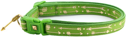 Metallic Gold Arrows Breakaway Cat Collar